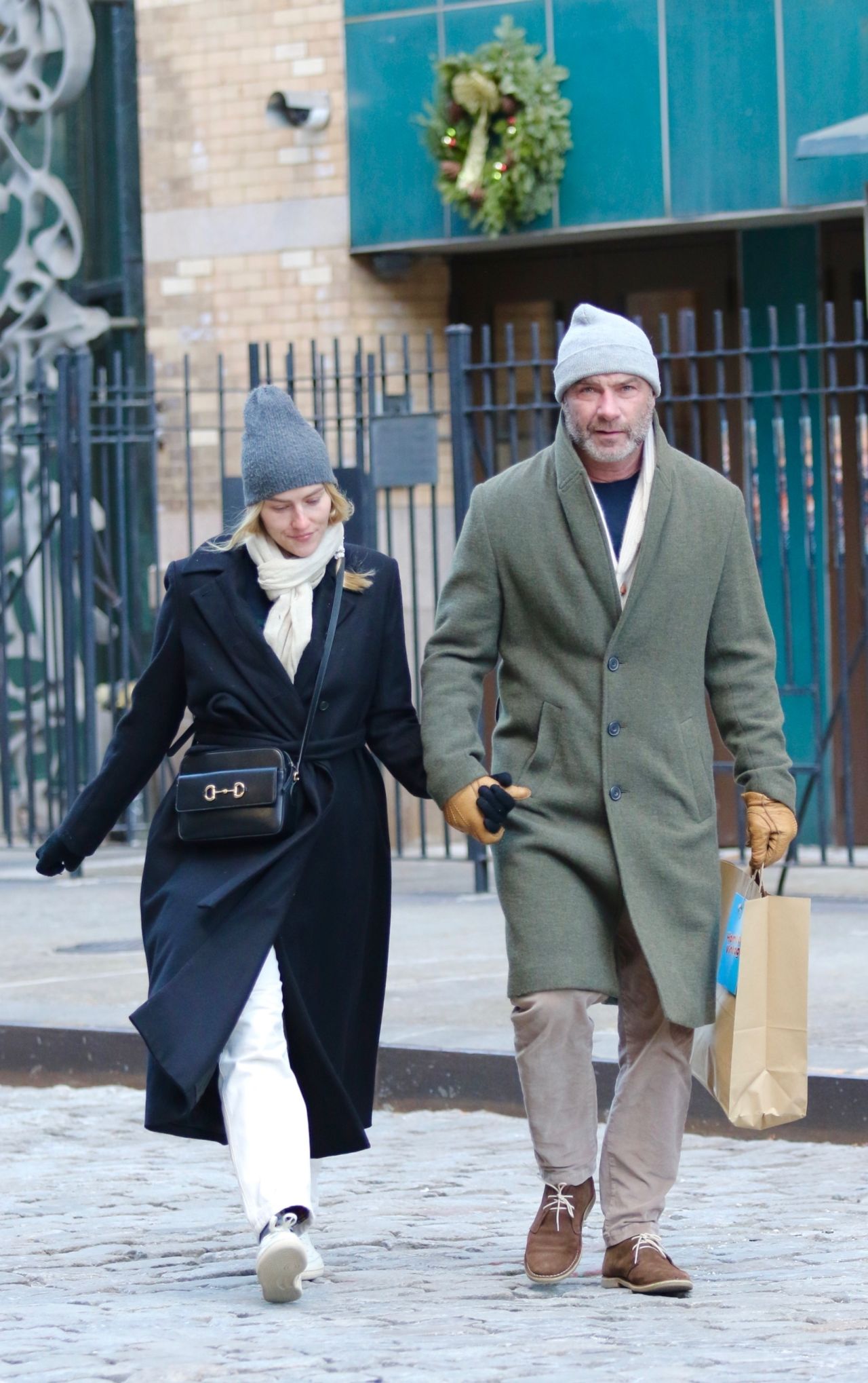 Taylor Neisen and Liev Schreiber on Christmas Day in Manhattan’s SoHo ...