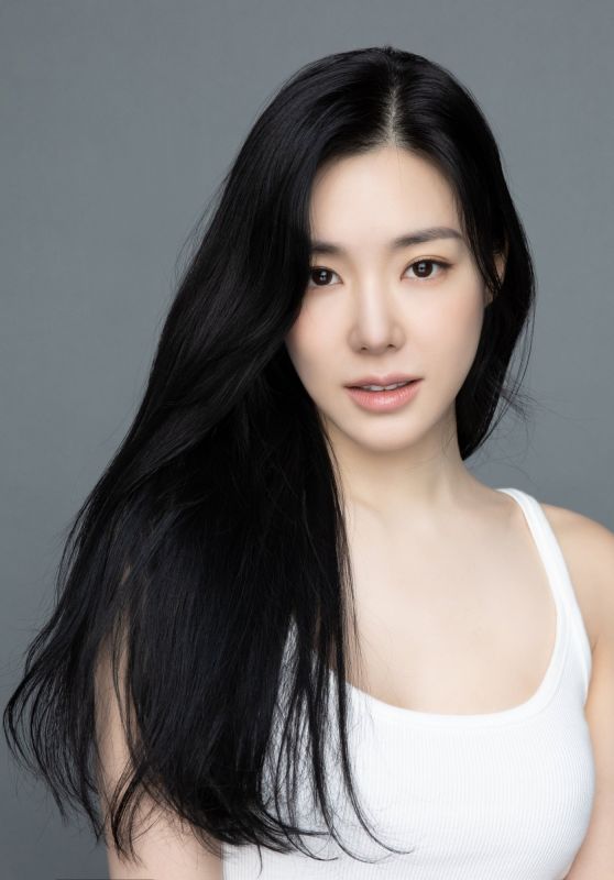 Tiffany Young - New Profile Photos 2023