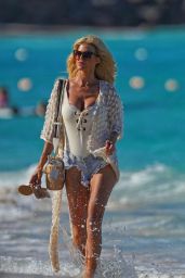 Victoria Silvstedt - Beach in St. Barts 12/21/2022
