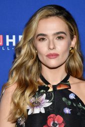 Zoey Deutch – CNN Heroes An All-Star Tribute in New York City 12/11/2022