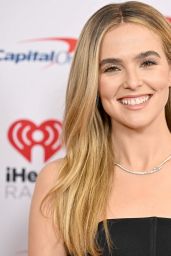 Zoey Deutch – Z100’s iHeartRadio Jingle Ball in New York City 12/09/2022