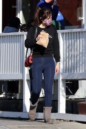 Zooey Deschanel in Casual Outfit 12/15/2022