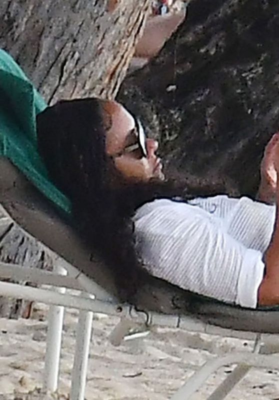 Alex Scott - Relaxes on the Beach Out in Barbados 01/07/2023