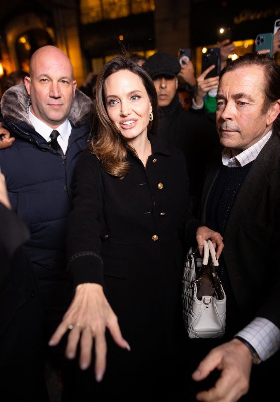 Angelina Jolie - Guerlain Boutique at Champs Elysees in Paris 01/30/2023