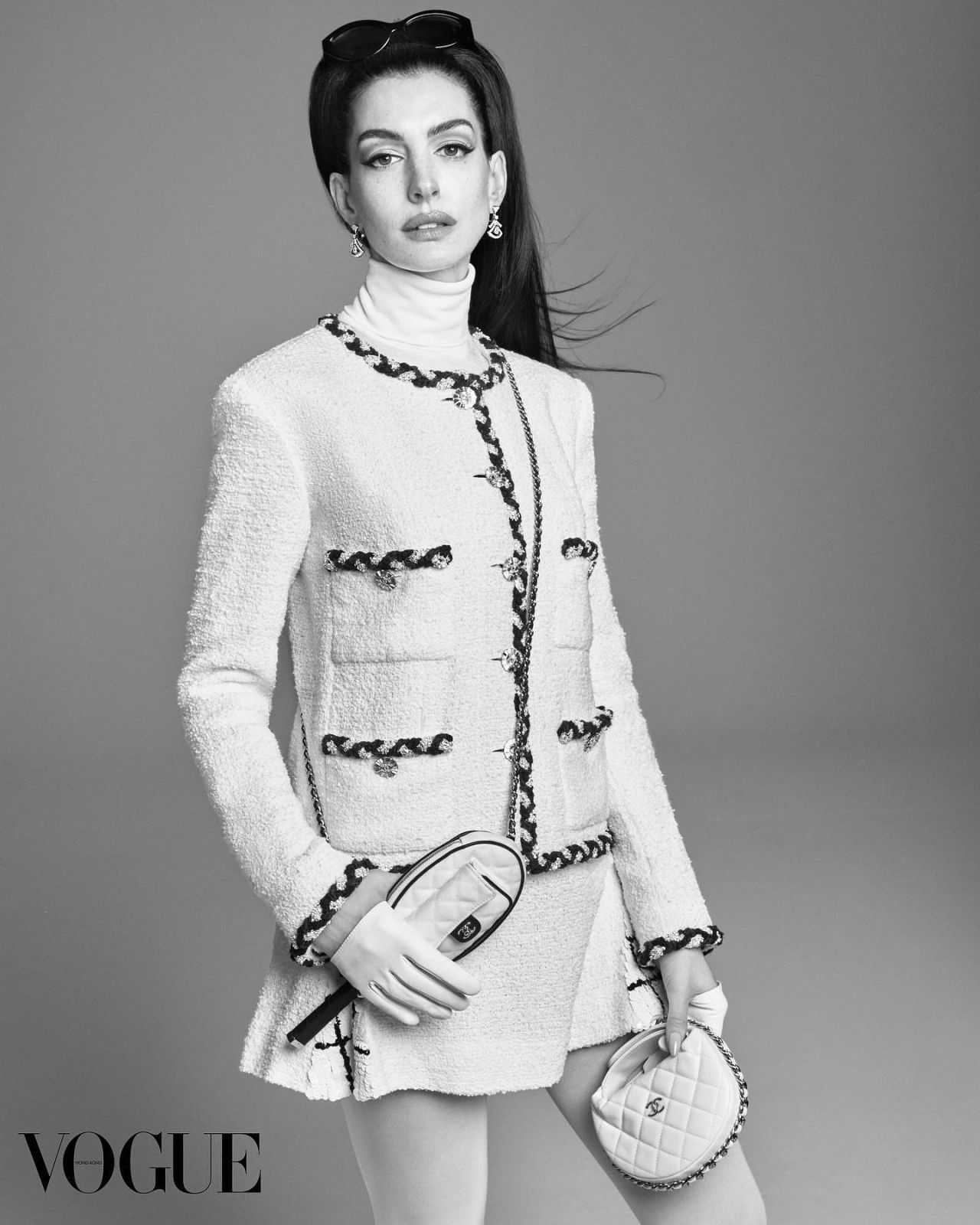 Anne Hathaway Outfit – Vogue November 2022 (VIII) • CelebMafia