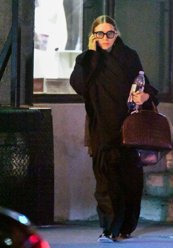 Ashley Olsen - Out in New York 01/18/2023