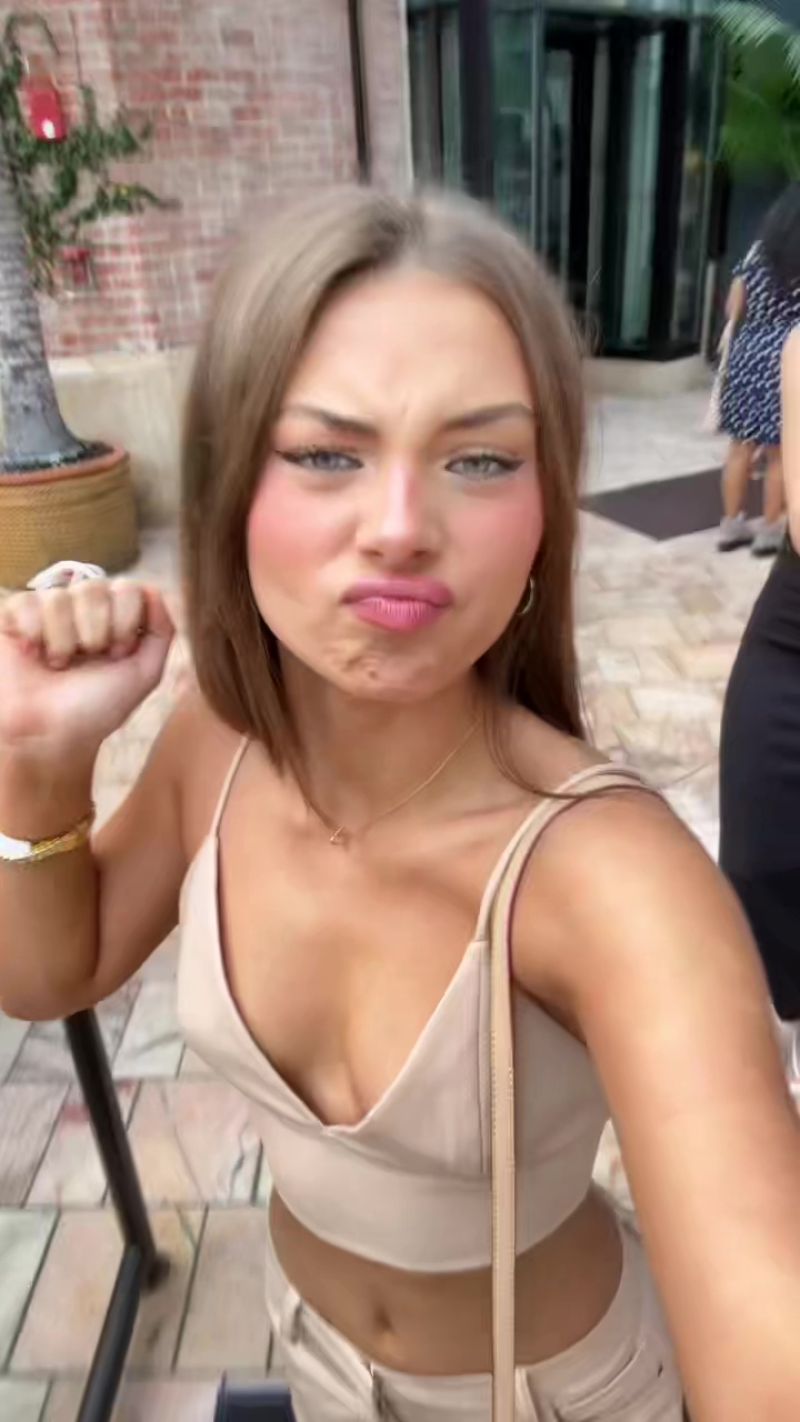 Caitlin Carmichael Celebmafia