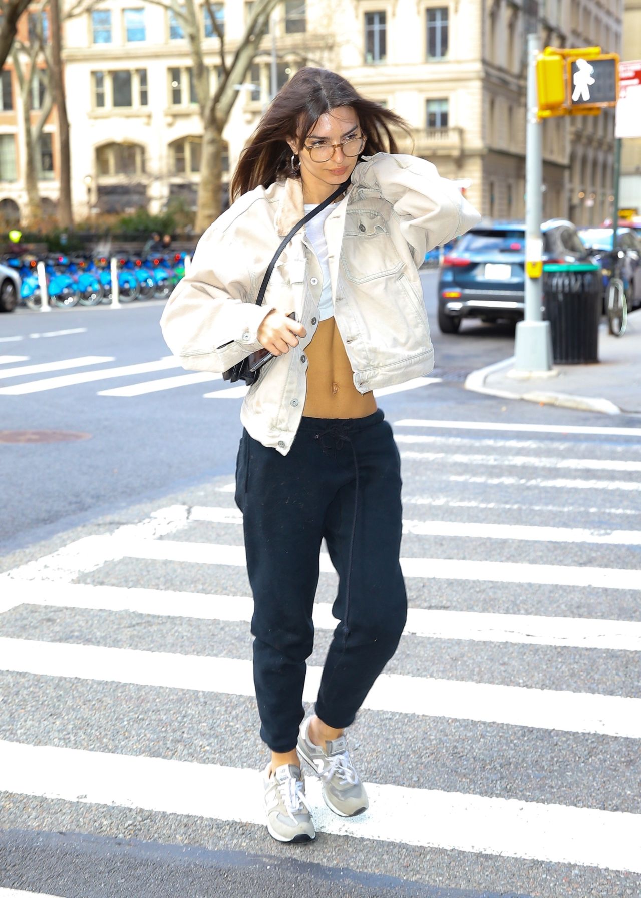 Emily Ratajkowski Street Style - New York 01/18/2023 • CelebMafia
