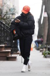 Emily Ratajkowski Wears Black Puffer Coat - Manhattan 01/11/2023