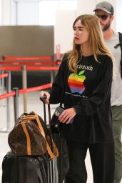 Gabriella Brooks at Sydney Airport 01/16/2023