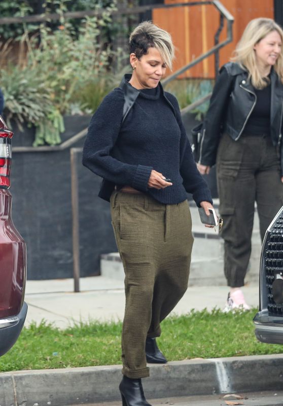 Halle Berry - Out in Santa Monica 01/13/2023