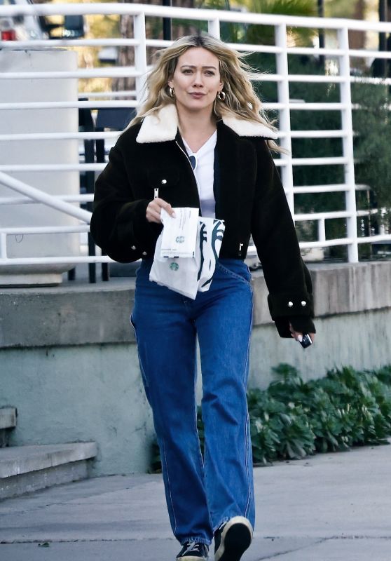Hilary Duff at Starbucks in Los Angeles 01/28/2023