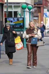 Iskra Lawrence Make-up Free in Brown Leather Pants 01/11/2023