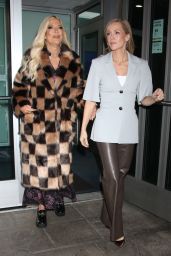 Jennie Garth and Tori Spelling - Arrive on Good Day NY in New York 01/25/2023