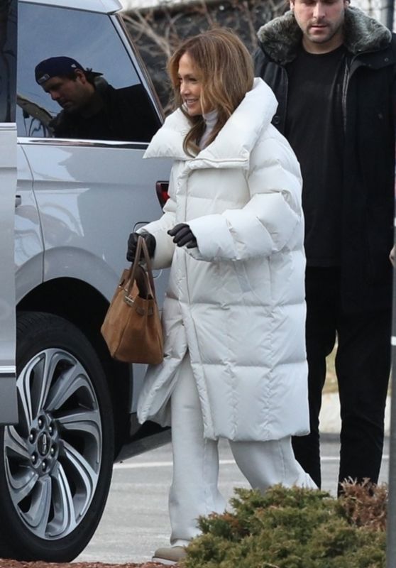 Jennifer Lopez - Out in Boston 01/10/2023