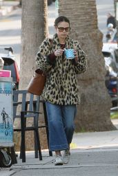 Jordana Brewster - Out in Los Angeles 01/26/2023