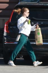 Kate Mara - Grocery Shopping in Los Feliz 01/23/2023