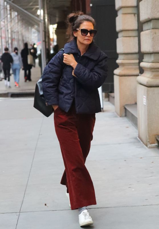 Katie Holmes - Out in New York City 01/04/2023