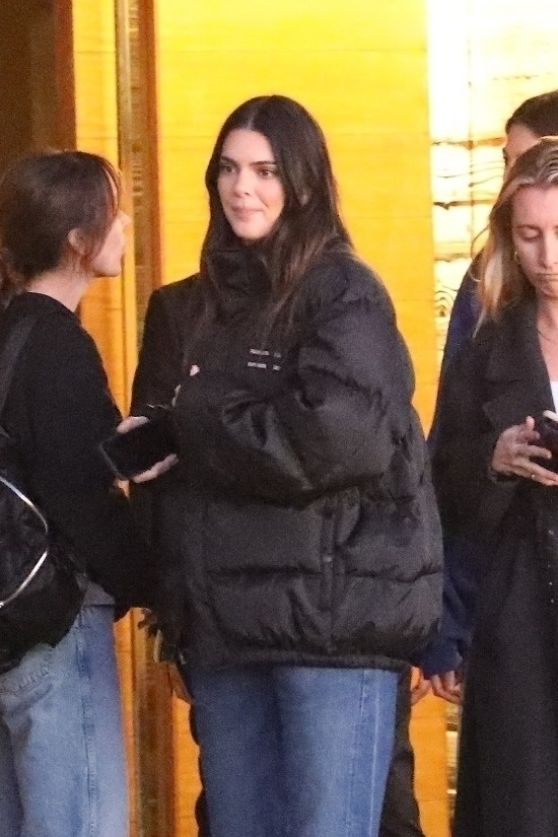 Kendall Jenner Wearsing Off-duty Puffer Coat and Blue Jeans at Nobu in ...
