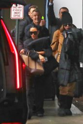 Kim Kardashian and Khloe Kardashian - Back in LA 01/09/2023