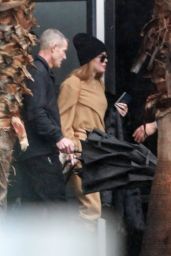 Kim Kardashian and Khloe Kardashian - Back in LA 01/09/2023