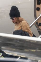Kim Kardashian and Khloe Kardashian - Back in LA 01/09/2023