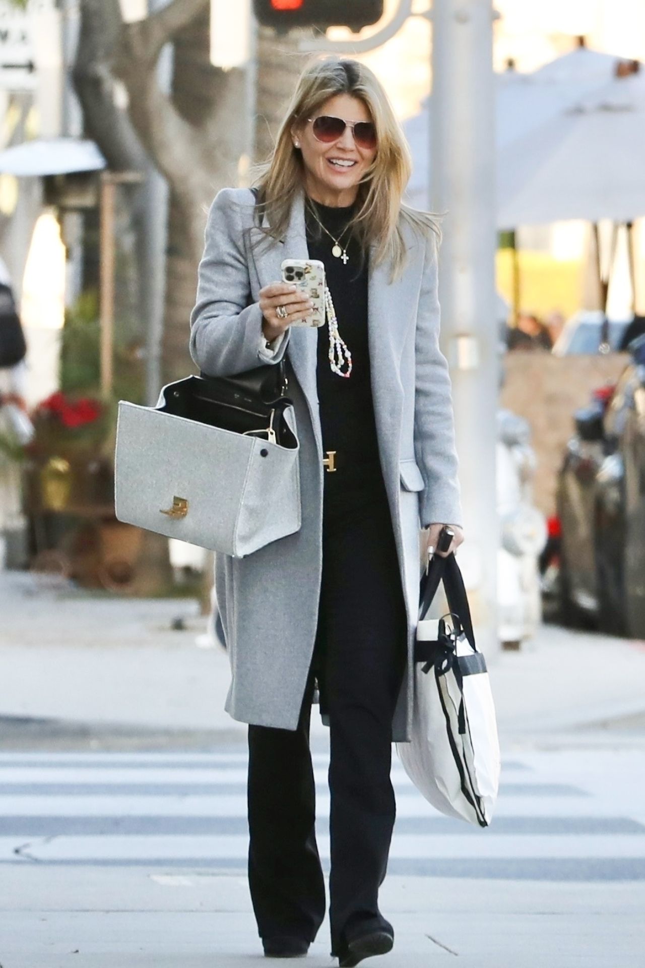 Lori Loughlin - Shopping in Beverly Hills 01/23/2023 • CelebMafia