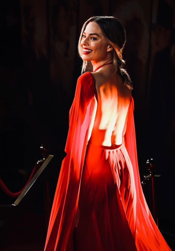Margot Robbie - Babylon UK Premiere Portrait January 2023