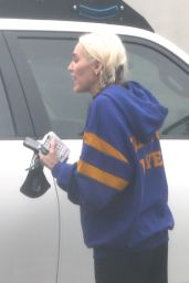 Miley Cyrus and Tish Cyrus - Run Errands in Burbank 01/03/2023
