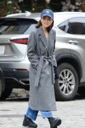 Rachel Zegler in a Long Gray Coat in Manhattan’s Downtown Area 01/05/2023