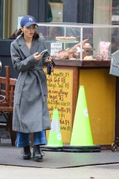 Rachel Zegler in a Long Gray Coat in Manhattan’s Downtown Area 01/05/2023