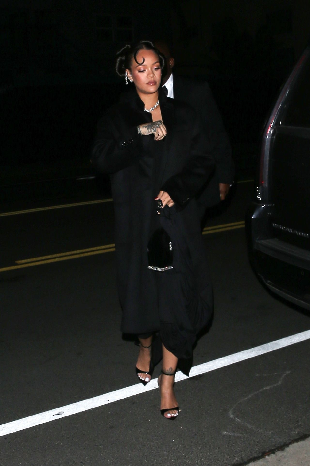 Rihanna at Giorgio Baldi Restaurant in Santa Monica 01/10/2023 • CelebMafia