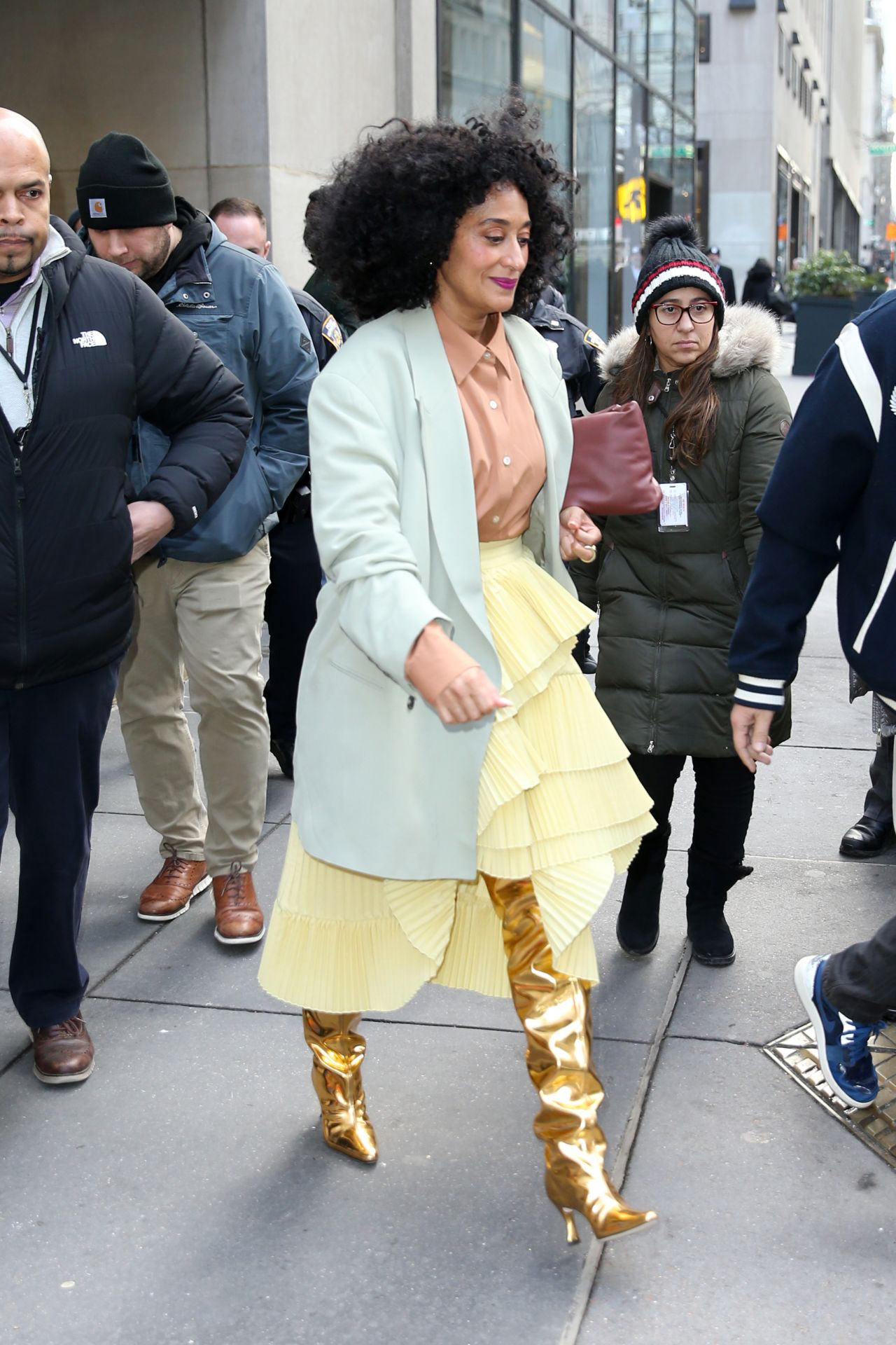Tracee Ellis Ross - Out in New York 01/09/2023 • CelebMafia