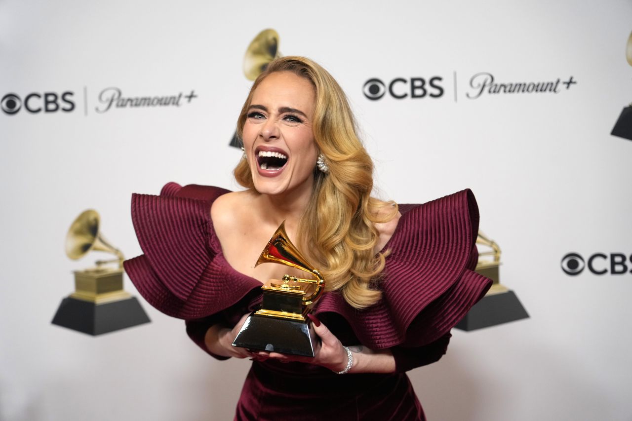 2024 Grammys Adele - Dana Milena