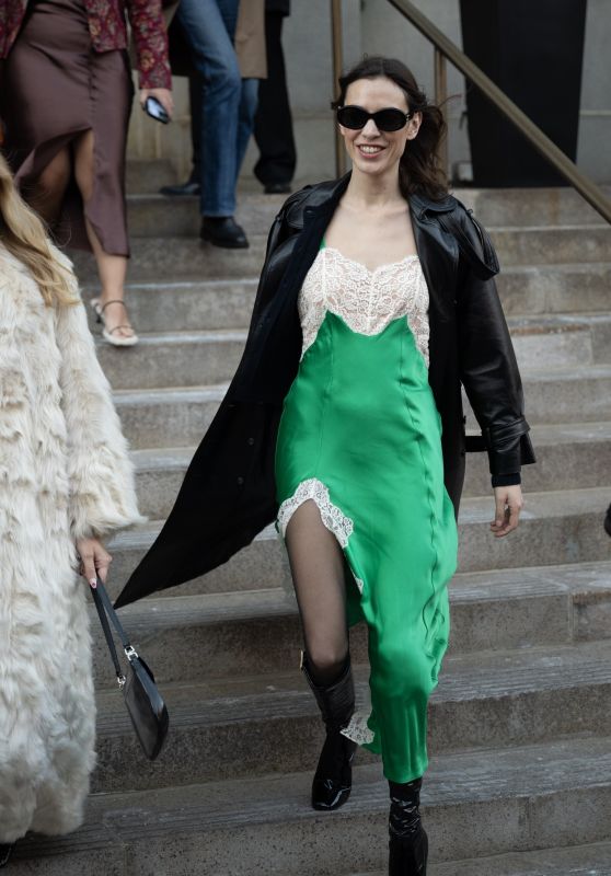 Alexa Chung - Fashion Week in New York 02/10/2023