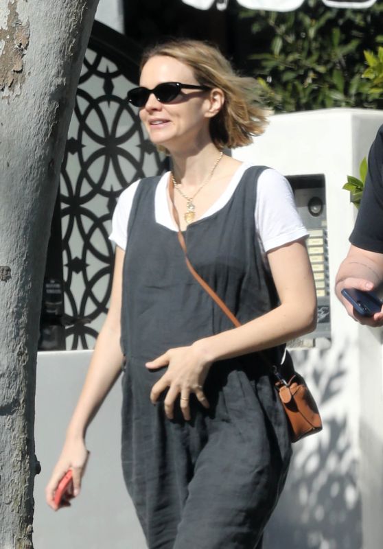 Carey Mulligan - Heading to Alfred in West Hollywood 02/07/2023