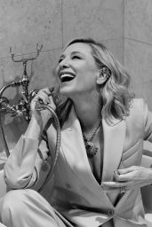 Cate Blanchett - Critics