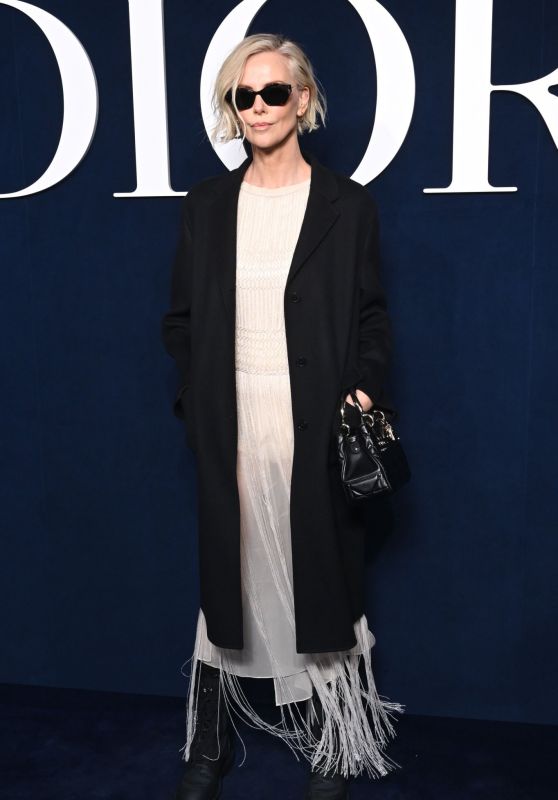 Charlize Theron – Christian Dior Show at Paris Fashion Week 02/28/2023