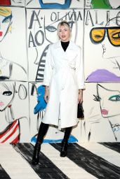 Devon Windsor – Alice + Olivia Fashion Show in New York 02/11/2023