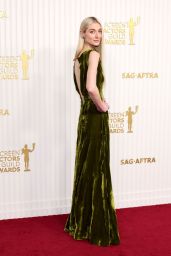 Elizabeth Debicki – 2023 Screen Actors Guild Awards in Los Angeles