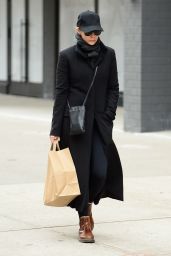 Elizabeth Olsen - Shopping in New York 02/22/2023