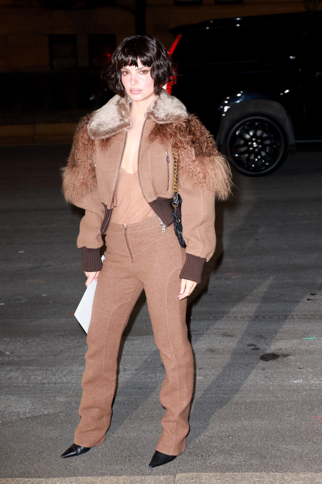 Emily Ratajkowski – Marc Jacobs Fashion Show in New York 02/02/2023 ...