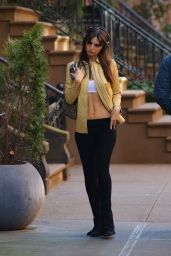 Emily Ratajkowski Street Style 02/13/2023