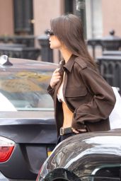 Emily Ratajkowski Wearing Marc Jacobs Bag - West Village 02/16/2023