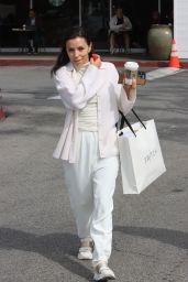 Eva Longoria is Make-Up-Free  - Beverly Glen Mall 02/16/2023