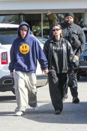 Hailey Rhode Bieber and Justin Bieber  at the Beverly Glen Deli in Bel Air 02/12/2023