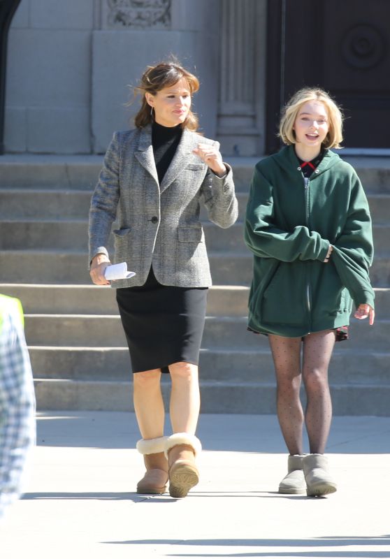 Jennifer Garner and Emma Myers - "Family Leave" Set in Los Angeles 02/15/2023