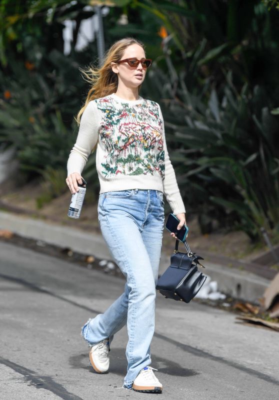 Jennifer Lawrence in Casual Outfit in Los Angeles 02/03/2023