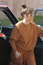 Jennifer Lopez in Rust-colored Sweatshirt and Matching Pants - Los Angeles 02/20/2023
