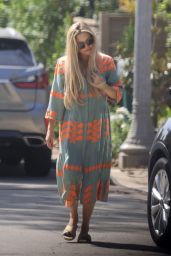 Kate Hudson - Out in Santa Monica 02/10/2023